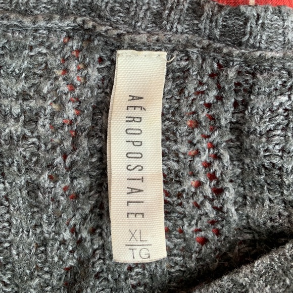 Sweater - Picture 3 of 3